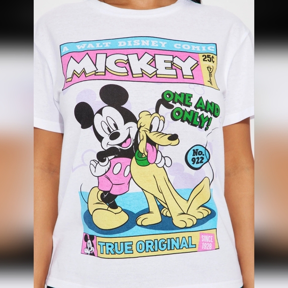 Fashionnova Mickey and Pluto Graphic Tshirt - Picture 2 of 4